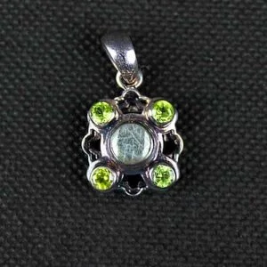 Peridot 5 Stone Cross Shape Transparent