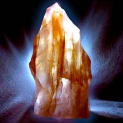 Iron-Rose-Quartz-Pur-Crystal-275x300